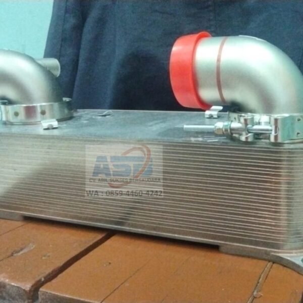 HB400-50002 - OIL COOLER RETARDER SWK90C