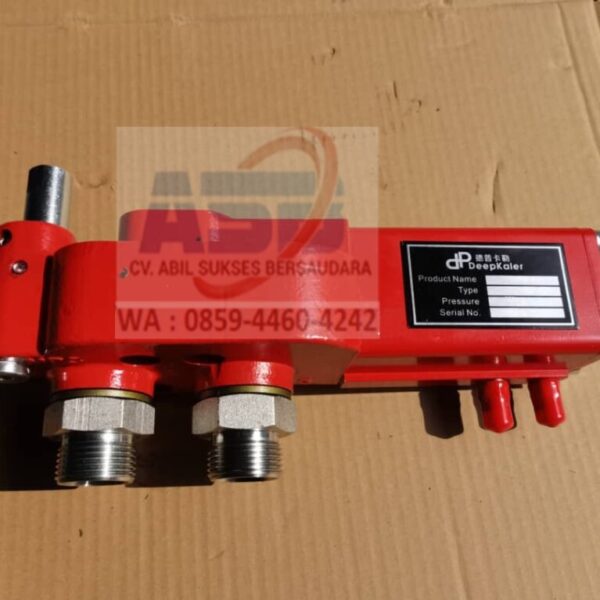 01819207 - PNEUMATIC LIFT CONTROL VALVE